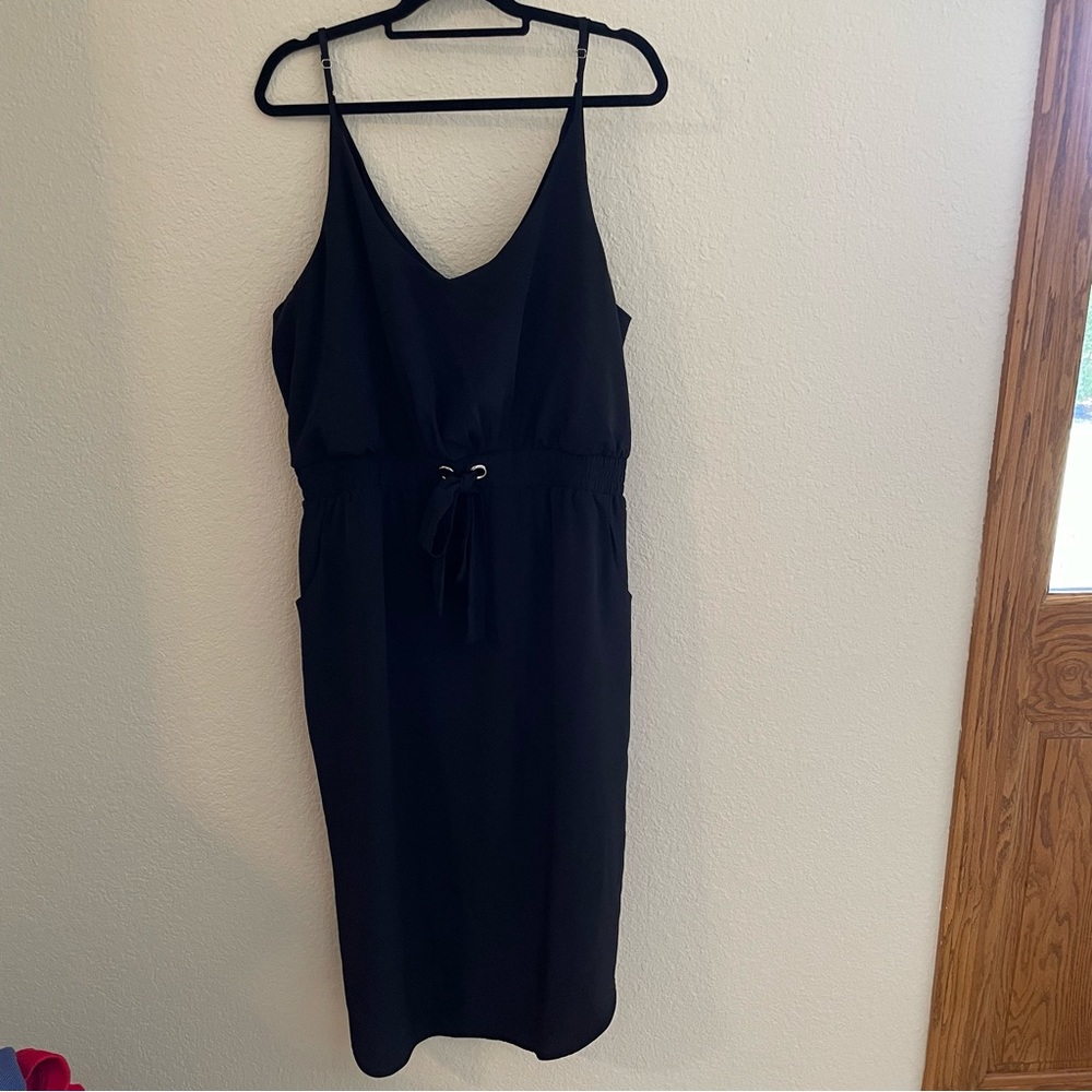 Showpo Ladies Midi Dress Black Sz 14 Elastic Waist Bow Adjustable Strap Pockets